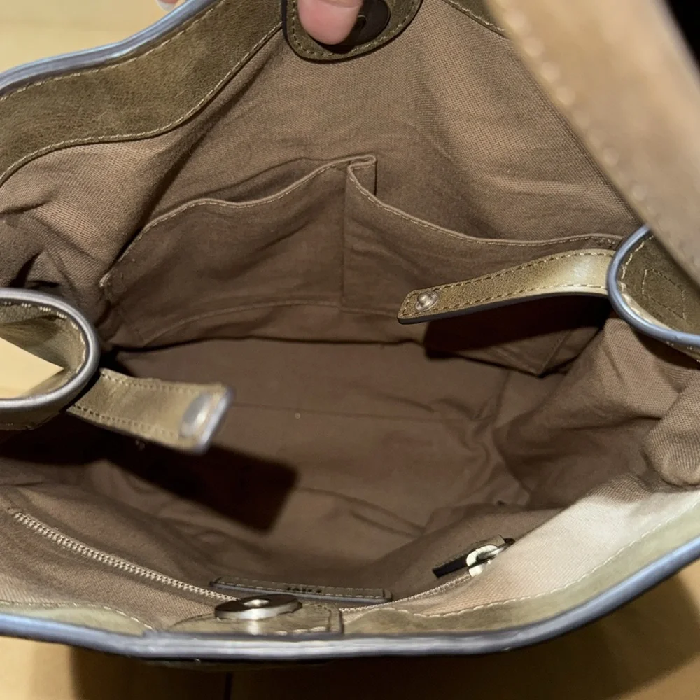 FRYE - Picture 5 of 5